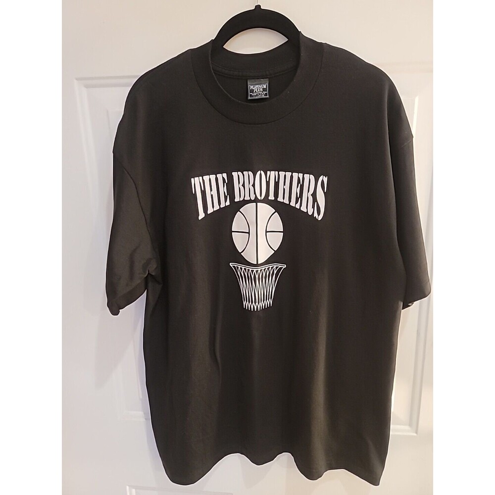 MENS T-SHIRT XL THE BROTHERS GUC